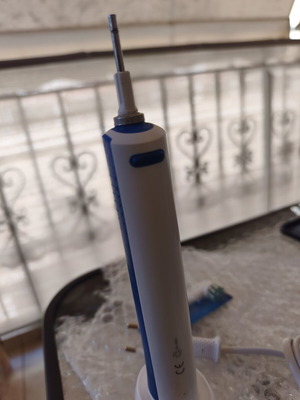 Ηλεκτρική οδοντόβουρτσα Oral-B Braun Professional Care με φορτιστή και ανταλλακτική κεφαλή
