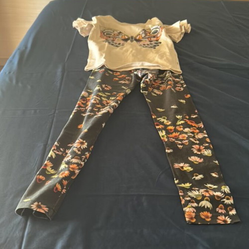 Girl’s winter-spring set size 7-8 years like new