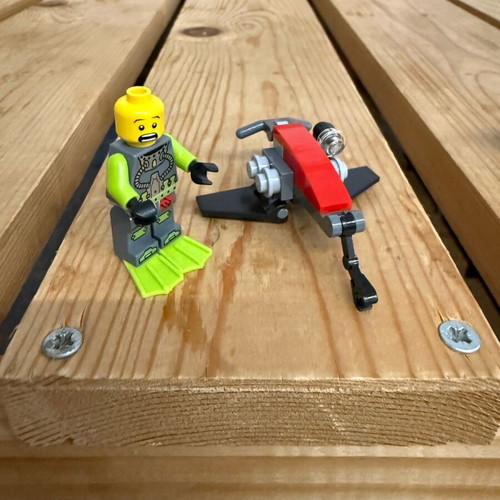 Lego Diver like new, changes expression