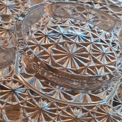 Large crystal nut bowl like new