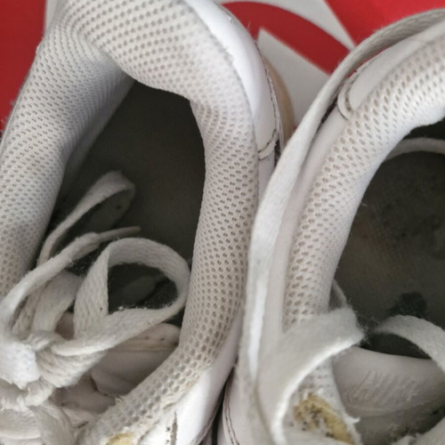 Nike Air athletic shoes used, size 38.5, white