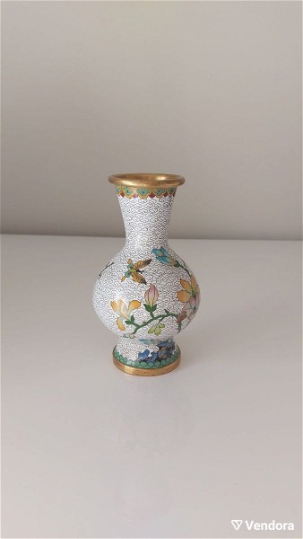  kineziko vazo klouazone lefko Floral design #01336
