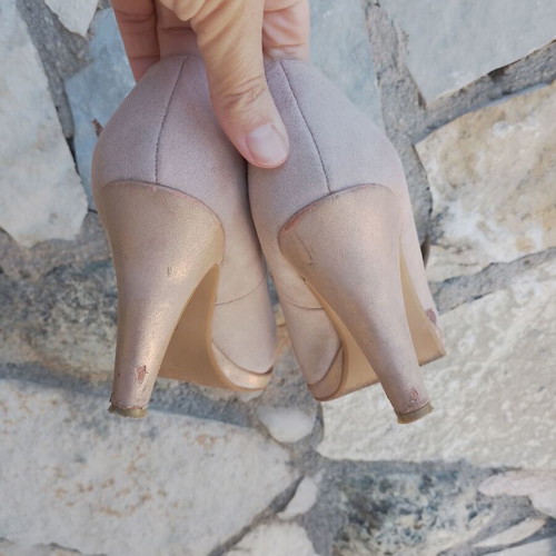 Pumps with strap used, size 38, beige Voi Noi