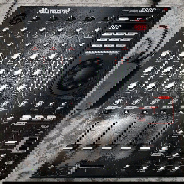 Επαγγελματικός μίκτης Numark 5000fx mixer