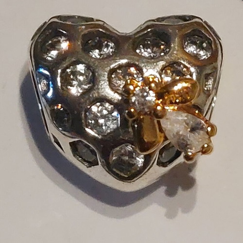 Pandora charm heart new with honeycomb design and white zirconia