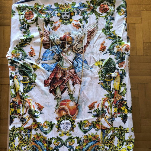 Dolce & Gabbana T-shirt multicolor like new, size 52