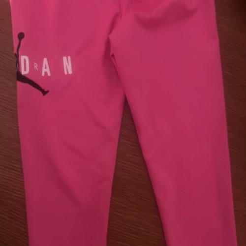Jordan pink sportswear like new for 4 years old