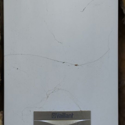 Vaillant mag int 11-2 0 H R gas water heater used open chamber