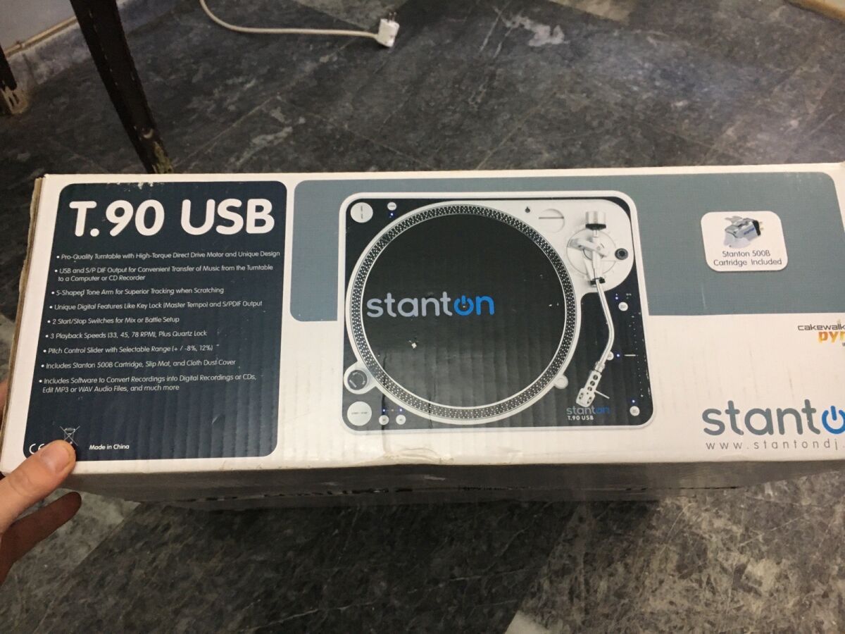 Stanton T90 USB turntable like new - € 340,00 - Vendora.cy