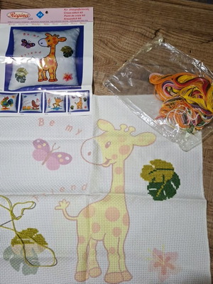 Κέντημα για μαξιλάρι σαν καινούργιο