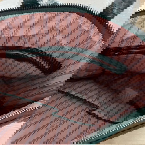 Τσάντα πλάτης Doca καινούργια, πράσινη με σακουλάκι αποθήκευσης