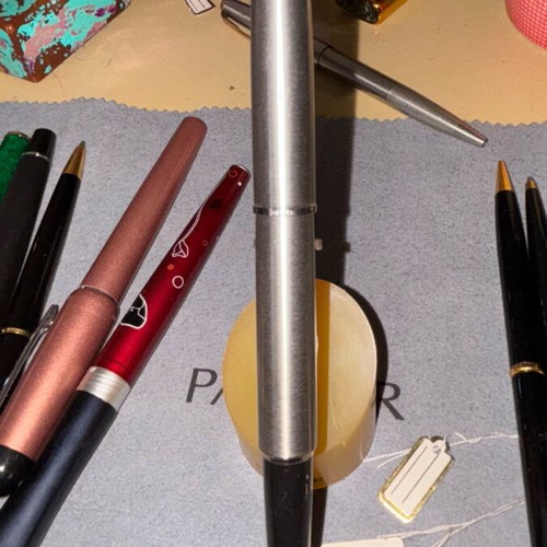 Waterman pen new with four replacement inks gift