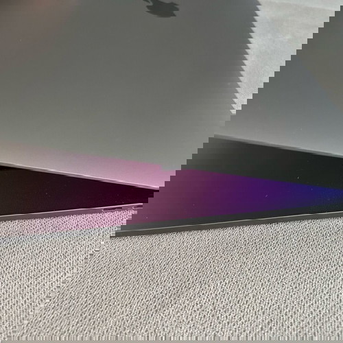 πωλείται MacBook Pro 15” 2016
