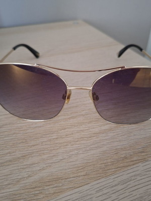 Web Eyewear WE0245 aviator sunglasses used, gold frame, purple lenses