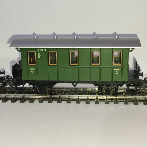 Marklin 4039 passenger wagons set of 4 new