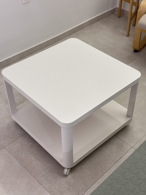 IKEA TINGBY Coffee Table used, white, 64×64 cm with wheels