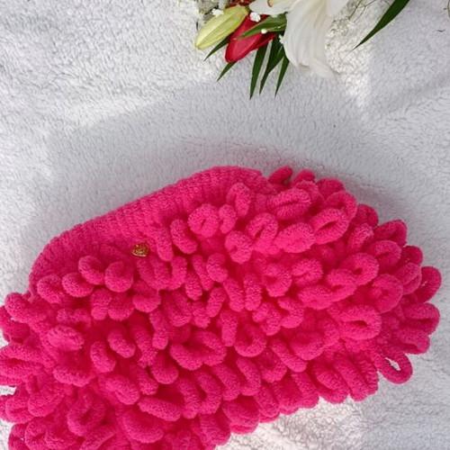 Puffy handmade bag new 20cm with lining and chain strap