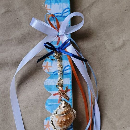 Candle with jewelry and resin shell necklace new