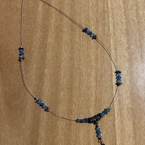 Necklace and earrings set with beads new