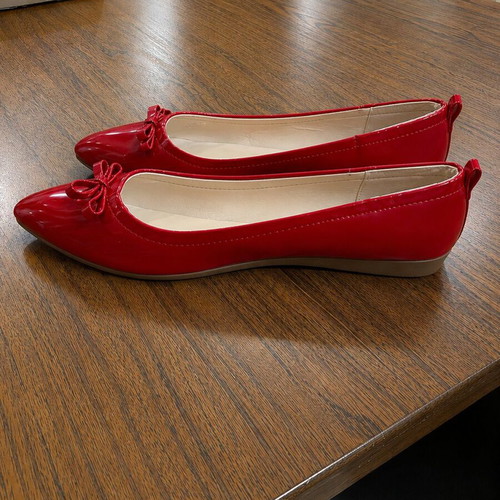 Ballerinas size 41 new, red patent leather with bow