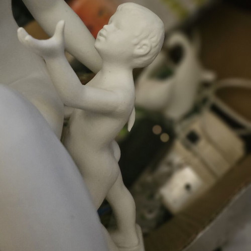Decorative statue mother and baby like new, height 31cm
