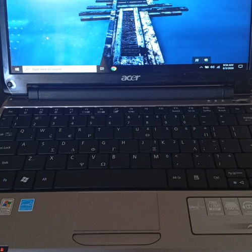 Acer Aspire ZA3 laptop used, 11.6 inch, Intel Atom Z520, 2GB RAM, 120GB SSD
