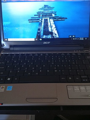Acer Aspire ZA3 laptop used, 11.6 inch, Intel Atom Z520, 2GB RAM, 120GB SSD
