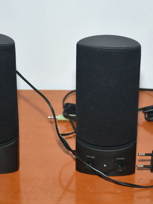 Fujitsu Siemens computer speakers used with power adapter