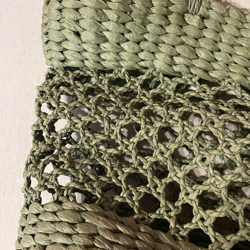 Shade & Shore Woven Shoulder Bag like new, green straw