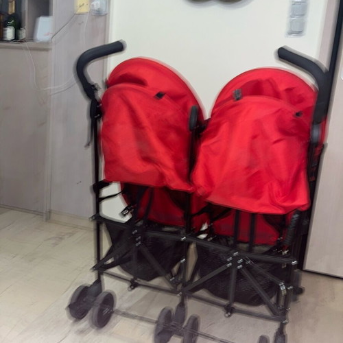 Double baby stroller like new excellent condition