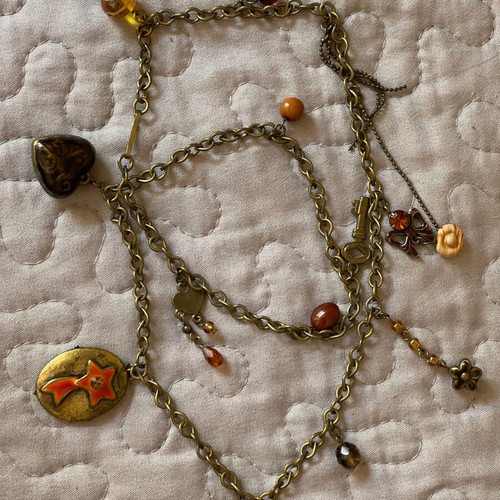 Ikita branded necklace like new