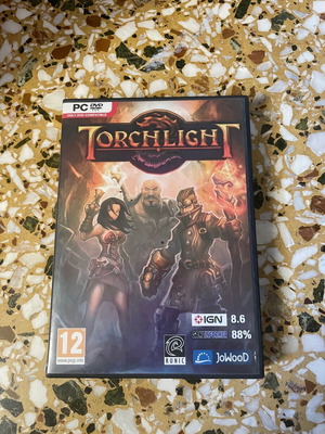 Torchlight για PC σαν καινούργιο με παρελκόμενα