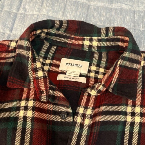 Pull & Bear plaid shirt Large like new