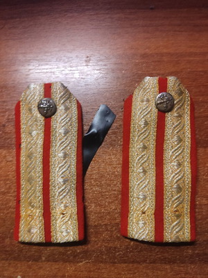 Officer Epaulets used, possibly Soviet origin