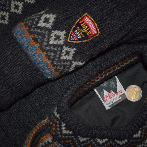 Dale of Norway Trondheim 97 wool sweater like new, colorful, size L