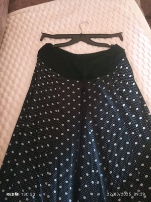 Polka Dot Skirt new, size M, black