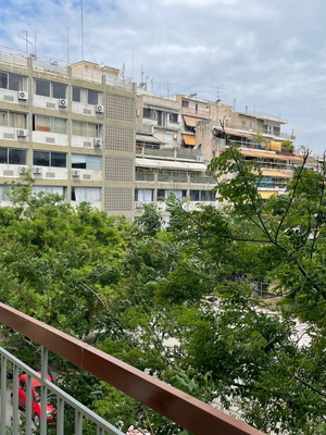 Κομψό ανακαινισμένο διαμέρισμα προς πώληση στην πλ. Αττικής