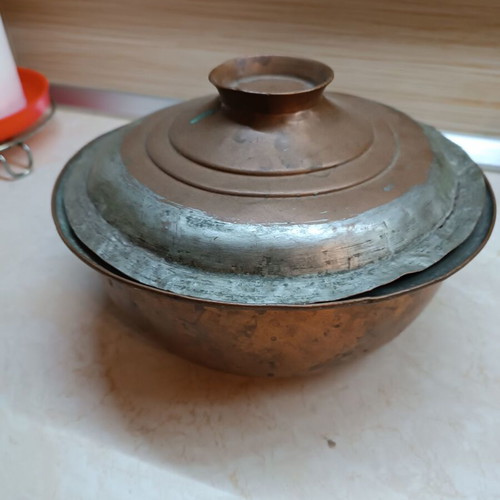 Copper pot 24 cm used with lid, old
