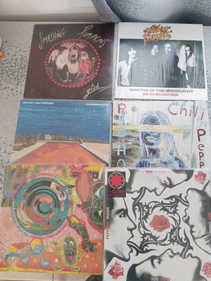 Vinyl records like new, electronic genre