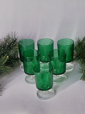 Luminarc Cavalier emerald green glasses 6 pieces 100 ml like new
