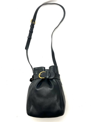 Coach черна кожена мини чанта тип кофа употребявана