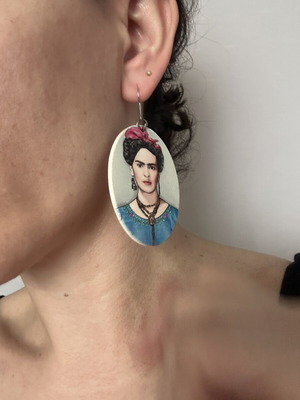 Σκουλαρίκι με πορτρέτο Frida Kahlo σαν καινούργιο, πολύχρωμο