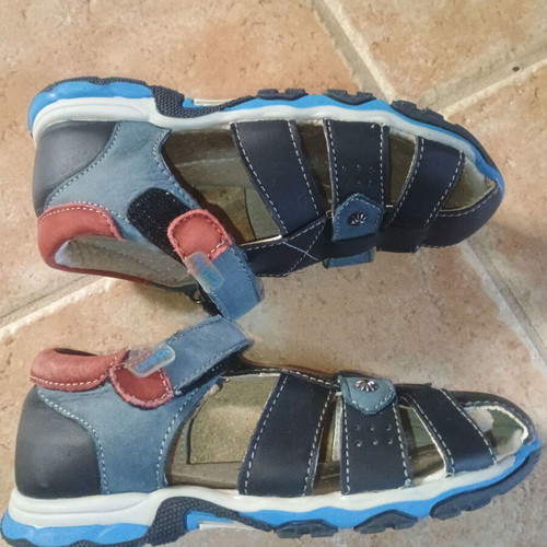 Chippo anatomical sandals size 31 like new, blue
