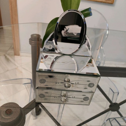 Mirror jewelry box used, wooden interior
