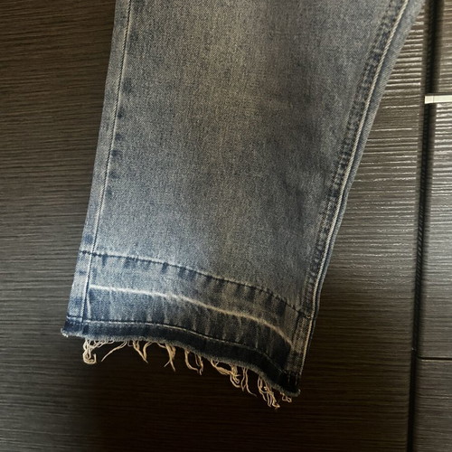 Pull & Bear Capri Pants size 36 like new, blue with frayed hems