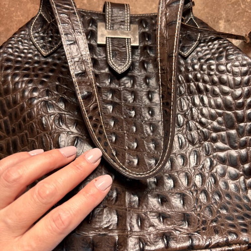 Leather shoulder bag like new, crocodile pattern brown