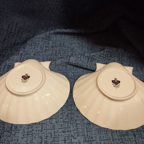 Serving plates like new, set of two pieces