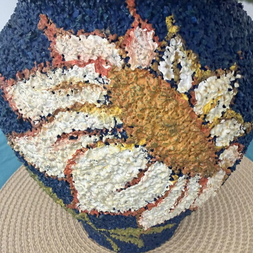 Vase with red roses like new