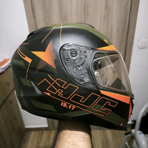 HJC IS17 Armada Full Face Helmet like new, medium size 54-56cm