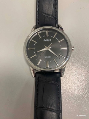 Ρολόι Casio ανδρικό σαν καινούργιο, μαύρο, 47 mm, quartz, αδιάβροχο 5 Atm
